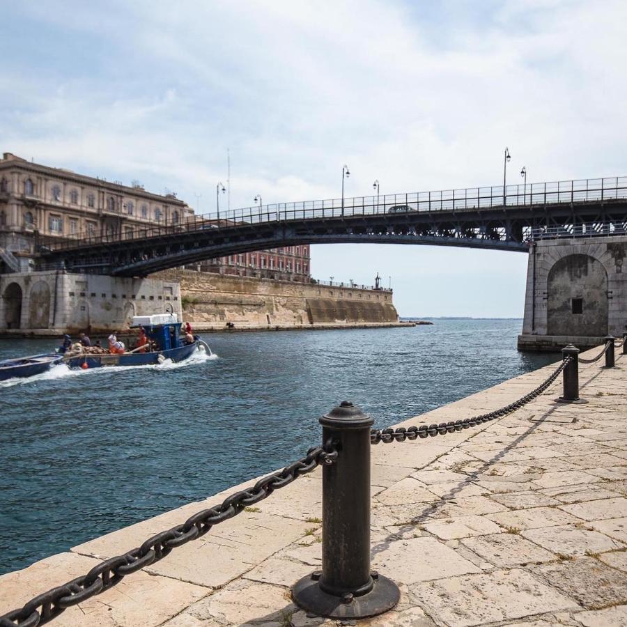 La Perla Del Borgo Leilighet Taranto Eksteriør bilde